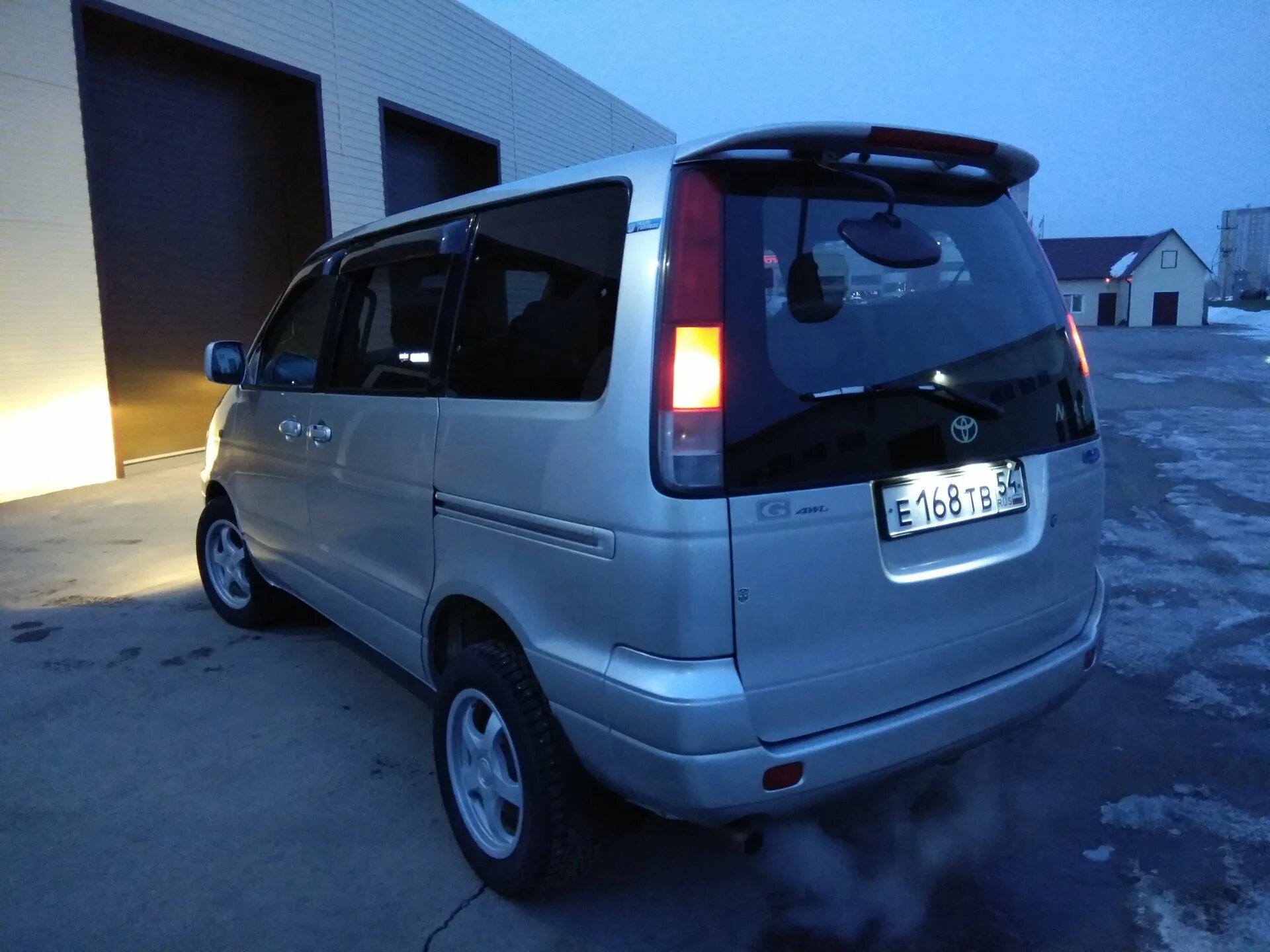 Лит айс ноах. Toyota liteace noah. Toyota town ace noah. Лит айс ноах. Тойота лит айс ноах.