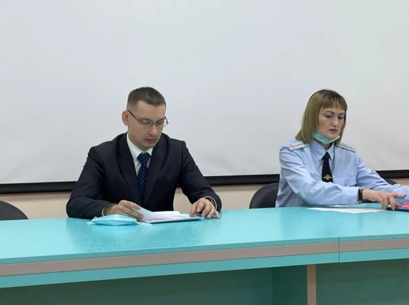 Медцентр пыть ях. Начальник полиции пыть-ях. больница пыть ях.
