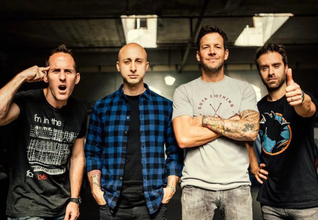 Copy группа. Группа симпл плэн. группа simple plan 2019. simple plan 2025. simple plan 2008.