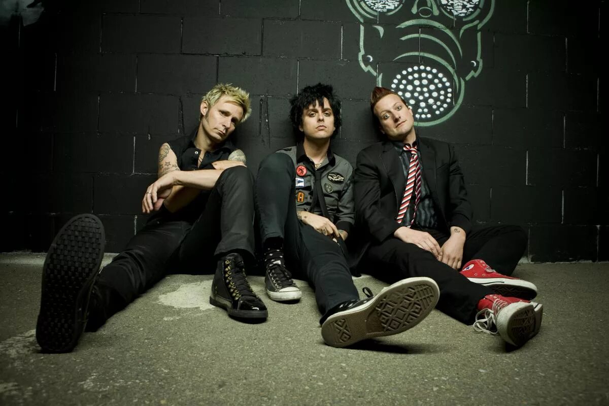 Грин рок. Грин дэй группа. green day 2007. green day фотосессия. грин дэй фото группы.