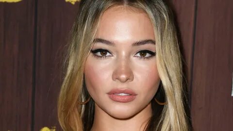 Eyes hair height weight