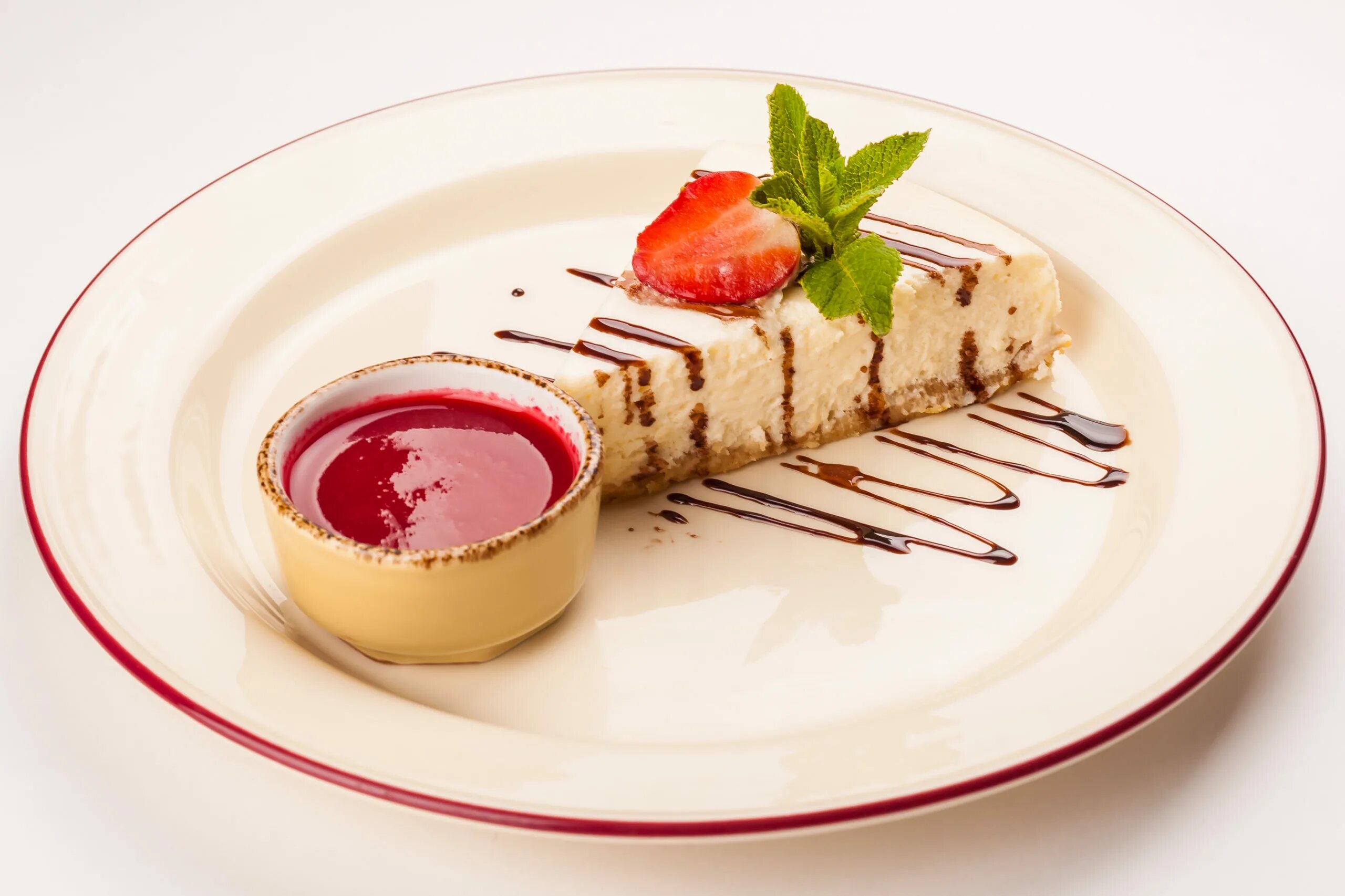 кофе с чизкейком. кофе и чизкейк. чизкейк кафе. чизкейк сан себастьян. чизкейк в кофейне.