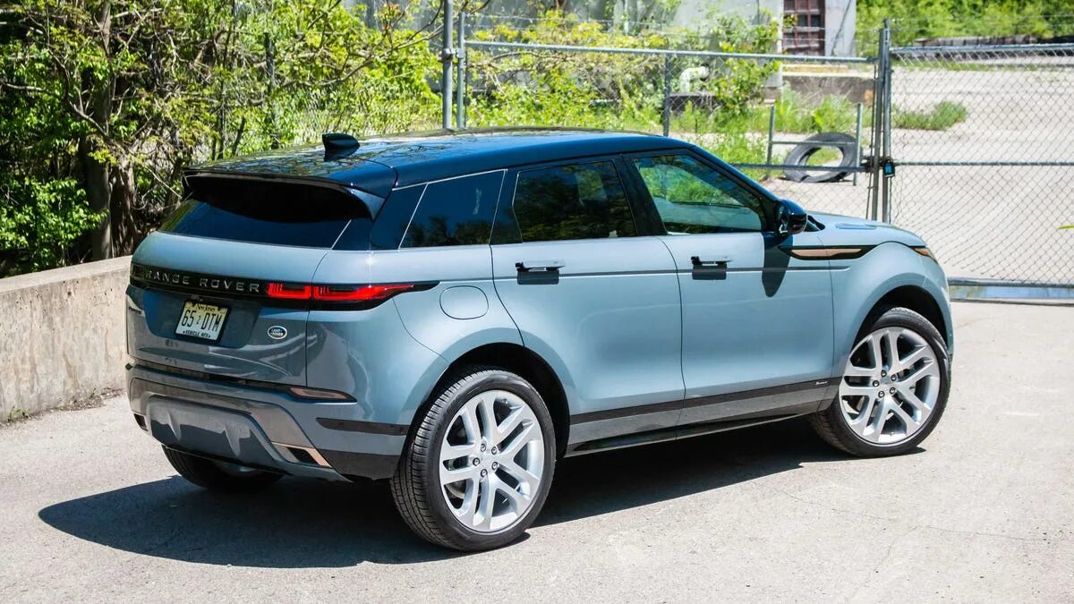 Эвок рендж отзывы владельцев. Land rover range rover evoque 2025. land rover evoque 2025. range rover evoque 2025. рендж ровер эвок 2025.