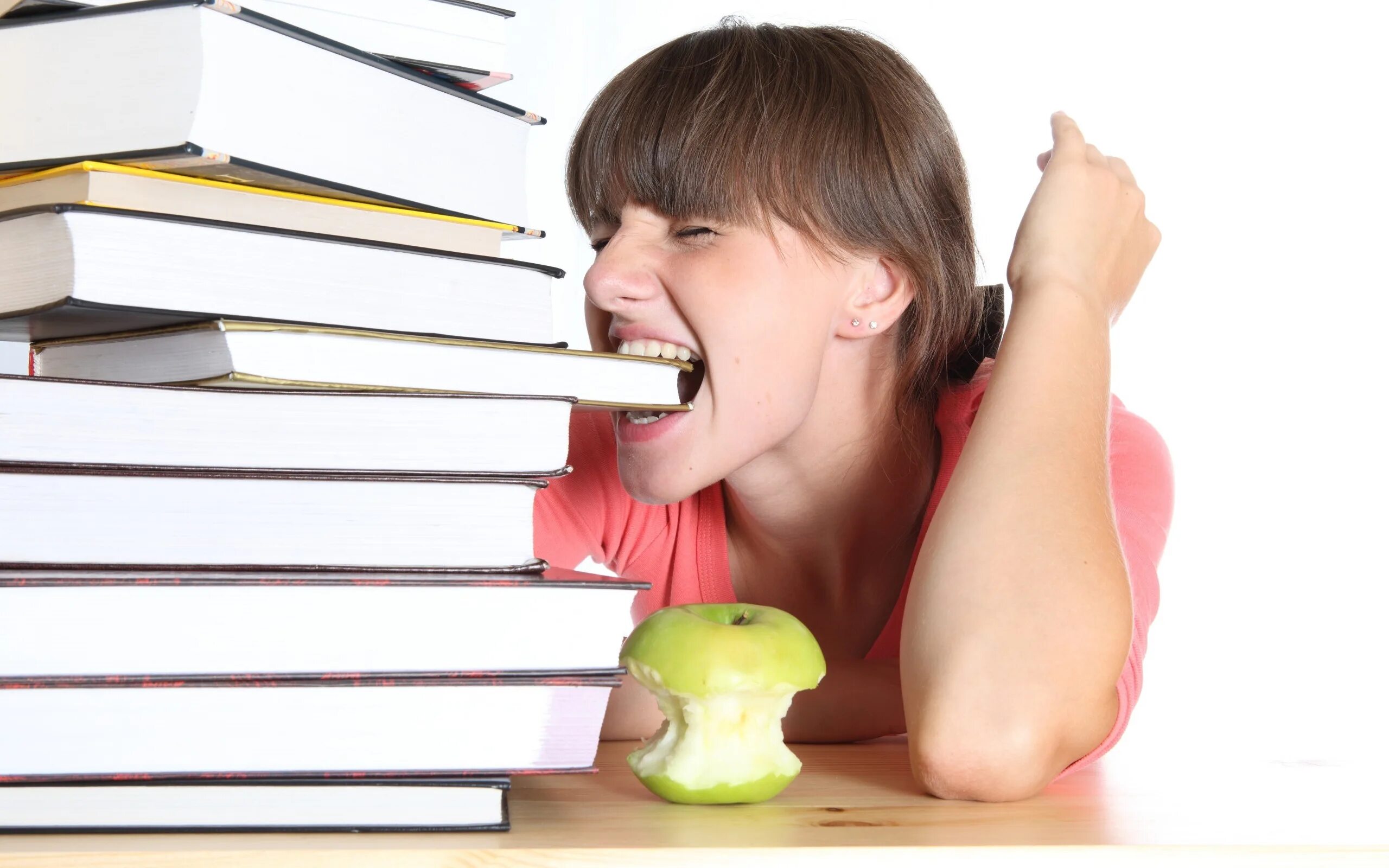 Читать книги не пытайся