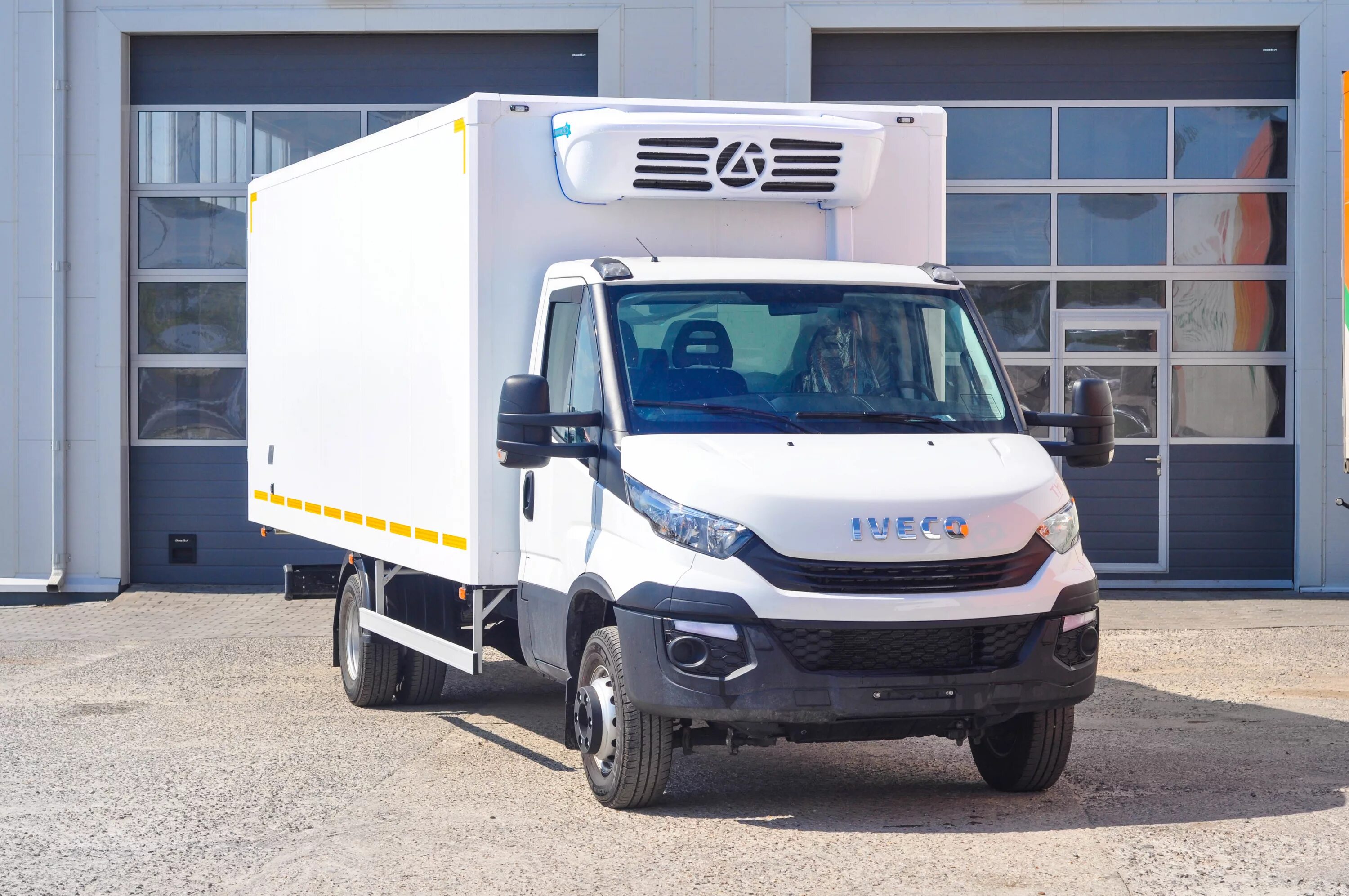 Iveco Daily 72c15. Ивеко Дейли фургон рефрижератор. Ивеко Дейли 70с15 фургон. Фургон-рефрижератор Iveco Daily 72c15.