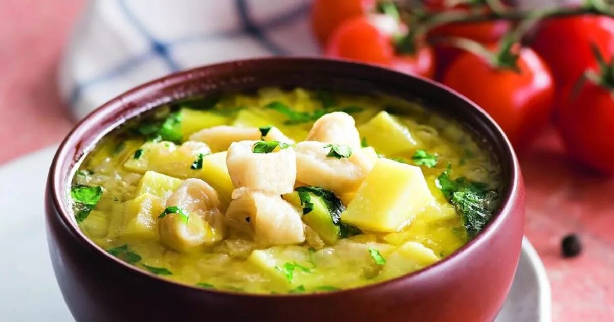 Суп с мясными клецками. Суп с клецками. лашка марийский суп. чувашский суп с клецками. суп с клецками марийцы.