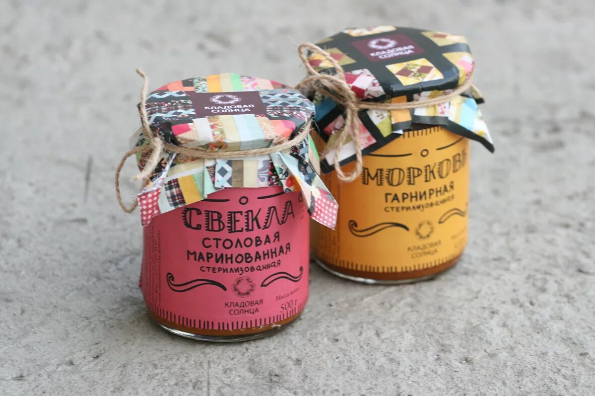 стеллаж в кладовку. полки в кладовой. хранение продуктов в кладовке. тушенка упаковка. кладовая консервы.