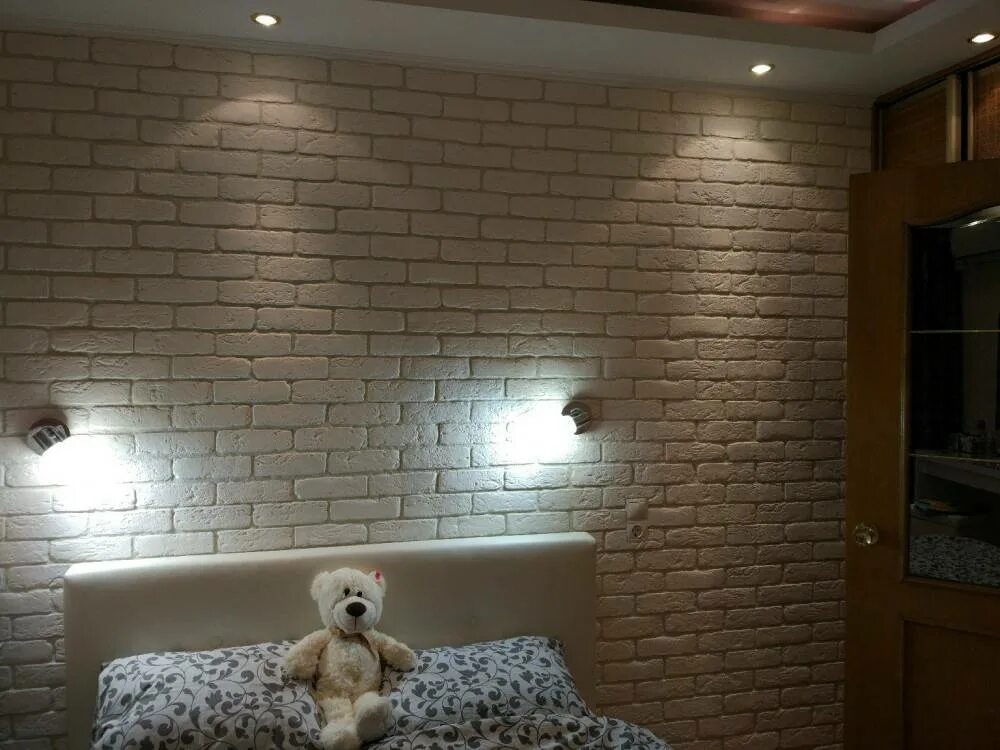 Гипсовая плитка для внутренней отделки. Отделка кирпичом из гипса. Декоративный кирпич "венеция" гипсовые. Отделка кухни декоративным камнем. Отделка кирпичом из гипса.