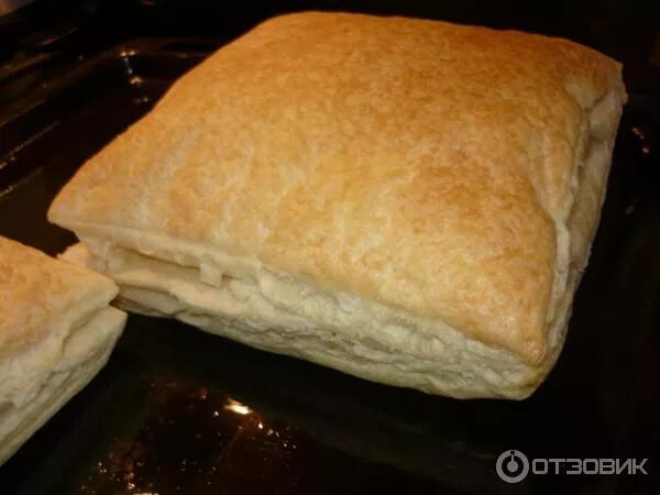 Торт наполеон из слоёного теста с заварным кремом. Торт наполеон из готового слоеного теста. Наполеон бездрожжевое тесто. Тесто бездрожжевое слоеное наполеон. Торт наполеон из готового слоеного бездрожжевого теста.