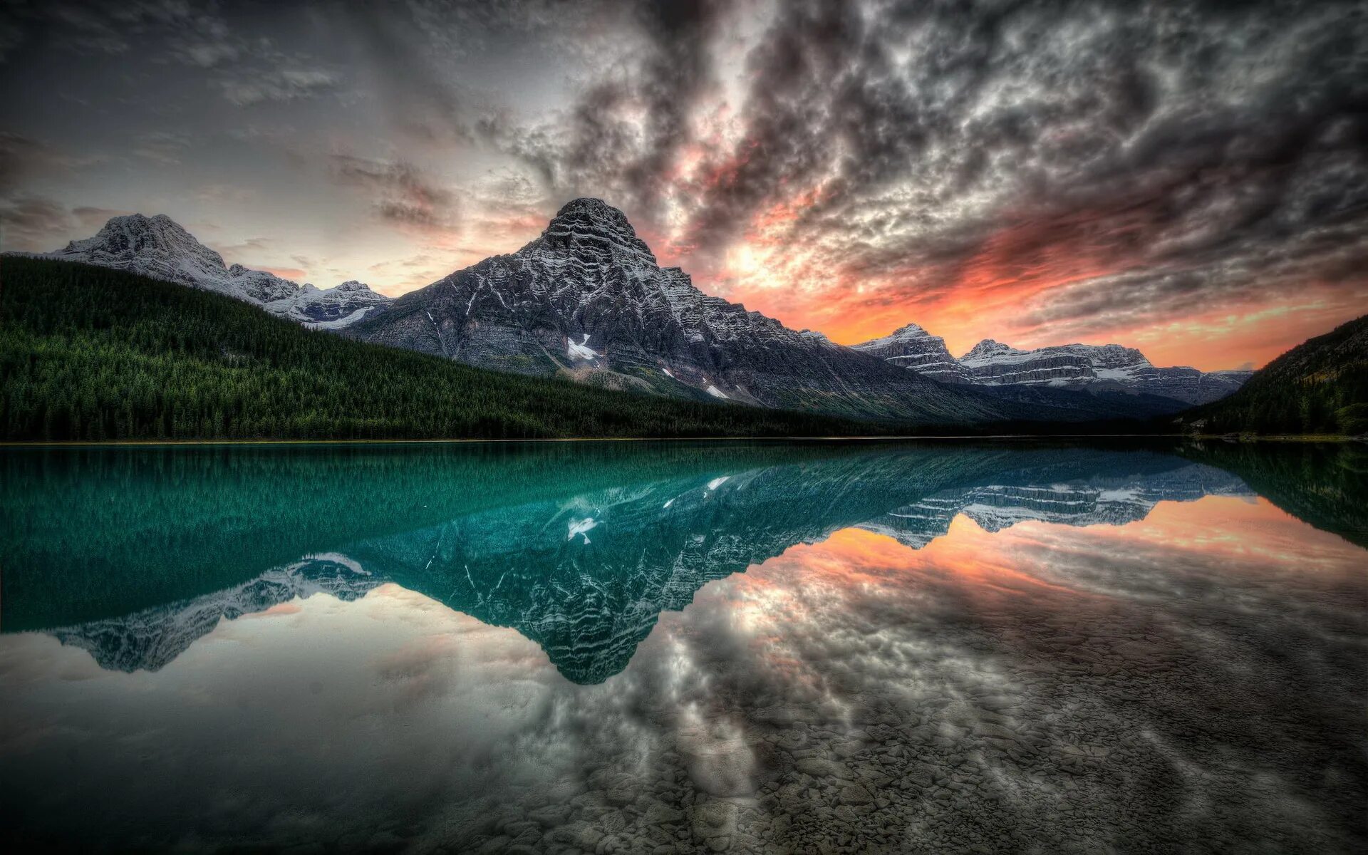 Красивые изображения. Завораживающая природа. Вдохновляющие пейзажи. Горы озеро закат. Очень красивая природа горы.
