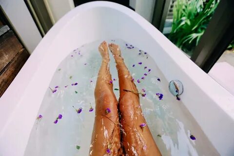 Девушка в ванной реальные фото
