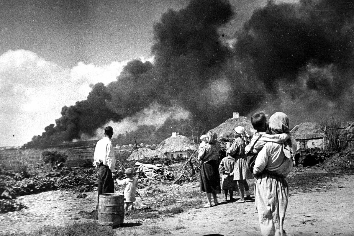 Сожженные города в ВОВ 1941-1945г. Начало войны 1941 сожжённые города сёла. Вторжение 22 июня