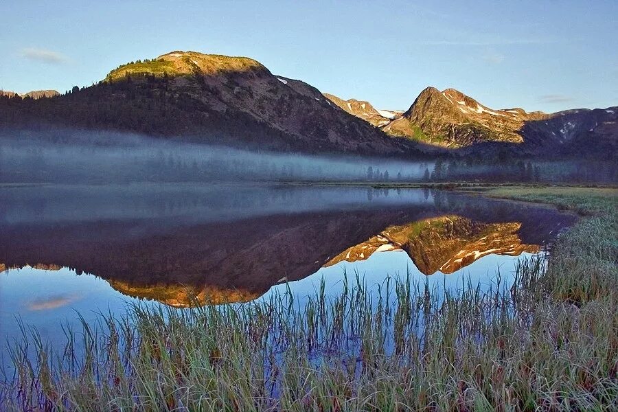 Озеро танганьика. Озерное котловина ньяса. Тектоническое озеро фото. Восточная сибирь байкал. Байкал тектоническое озеро.