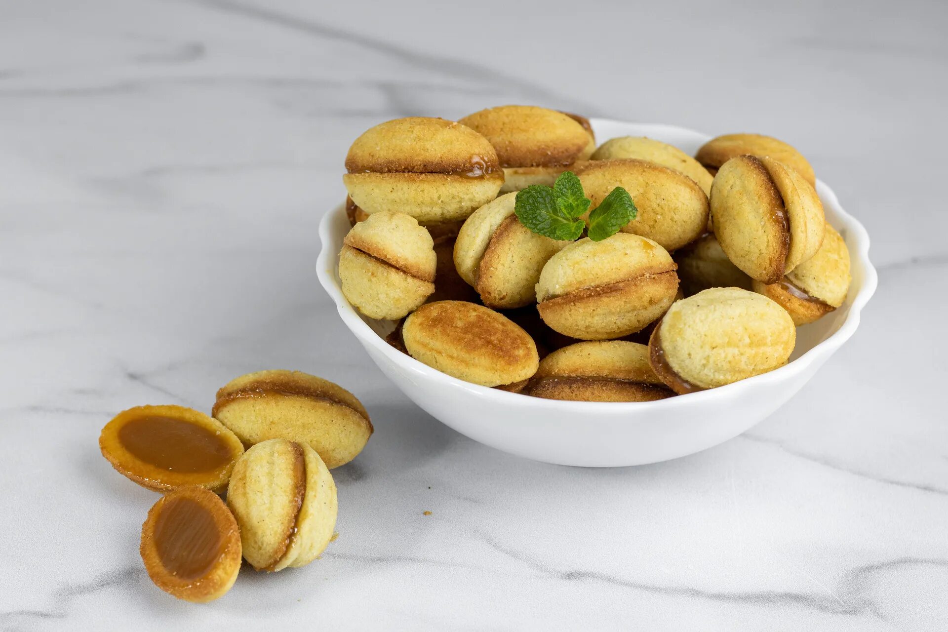 Pine Nut Cookies (Pignoli) Recipe Italian christmas cookies, Cookies, Holiday ba