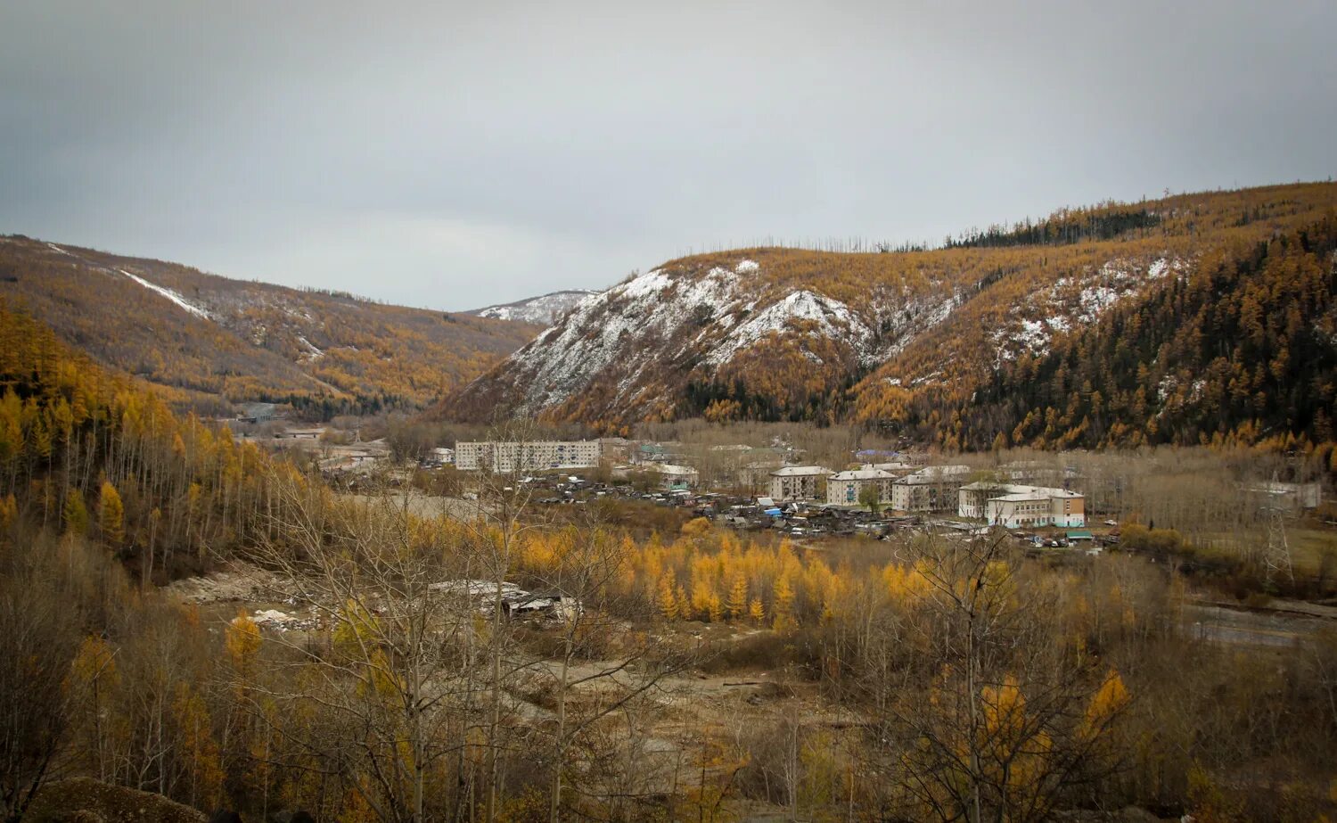 Погода горный солнечный. Посёлок горный Хабаровский край. Рудник Солнечный Хабаровский край. Посёлок горный Хабаровский край Солнечный район. Поселок Солнечный Хабаровский край Рудники.