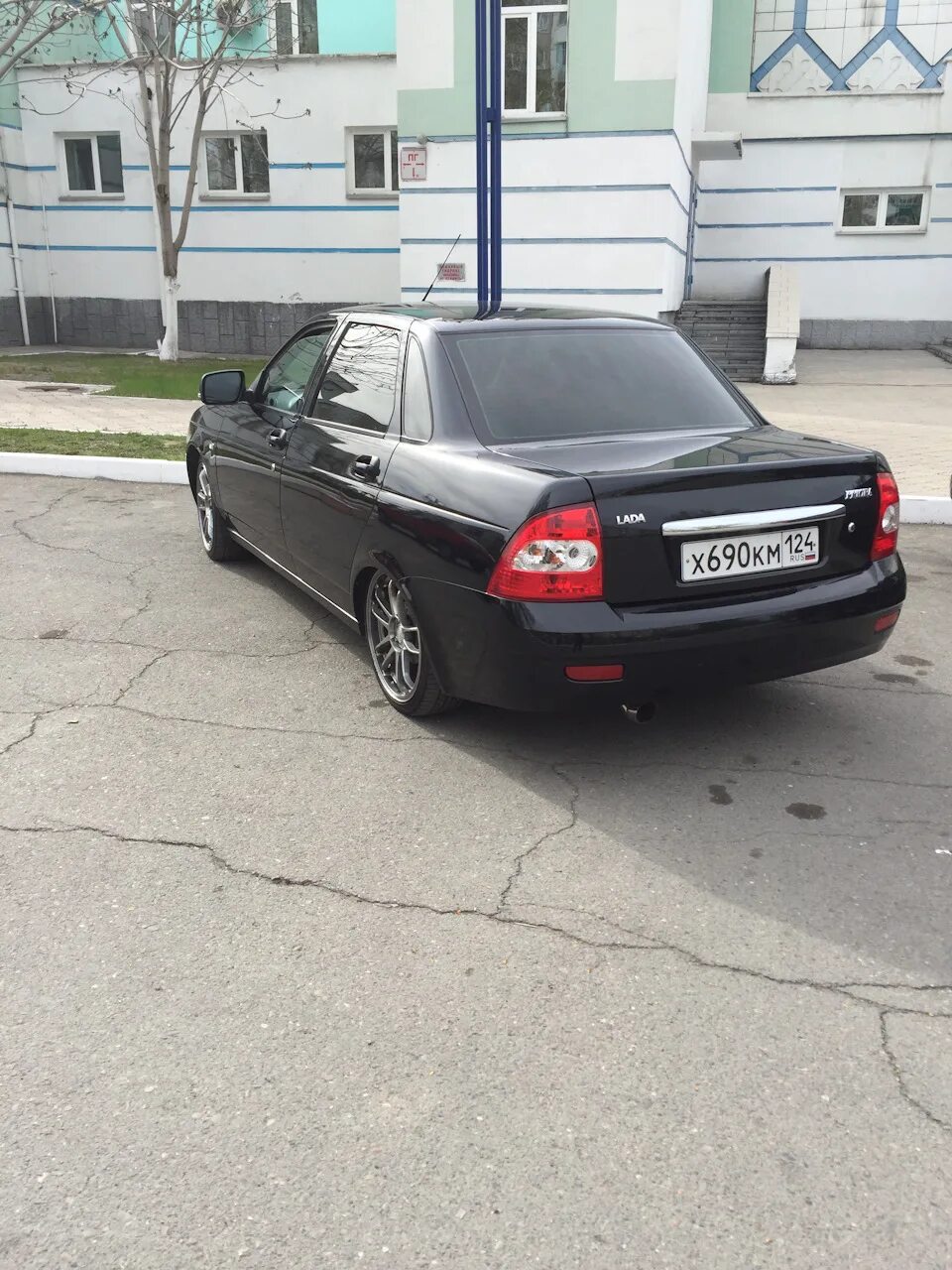 Приора 1. К333ну124 приора. Приора 124. Rus. 124 мотор ваз.