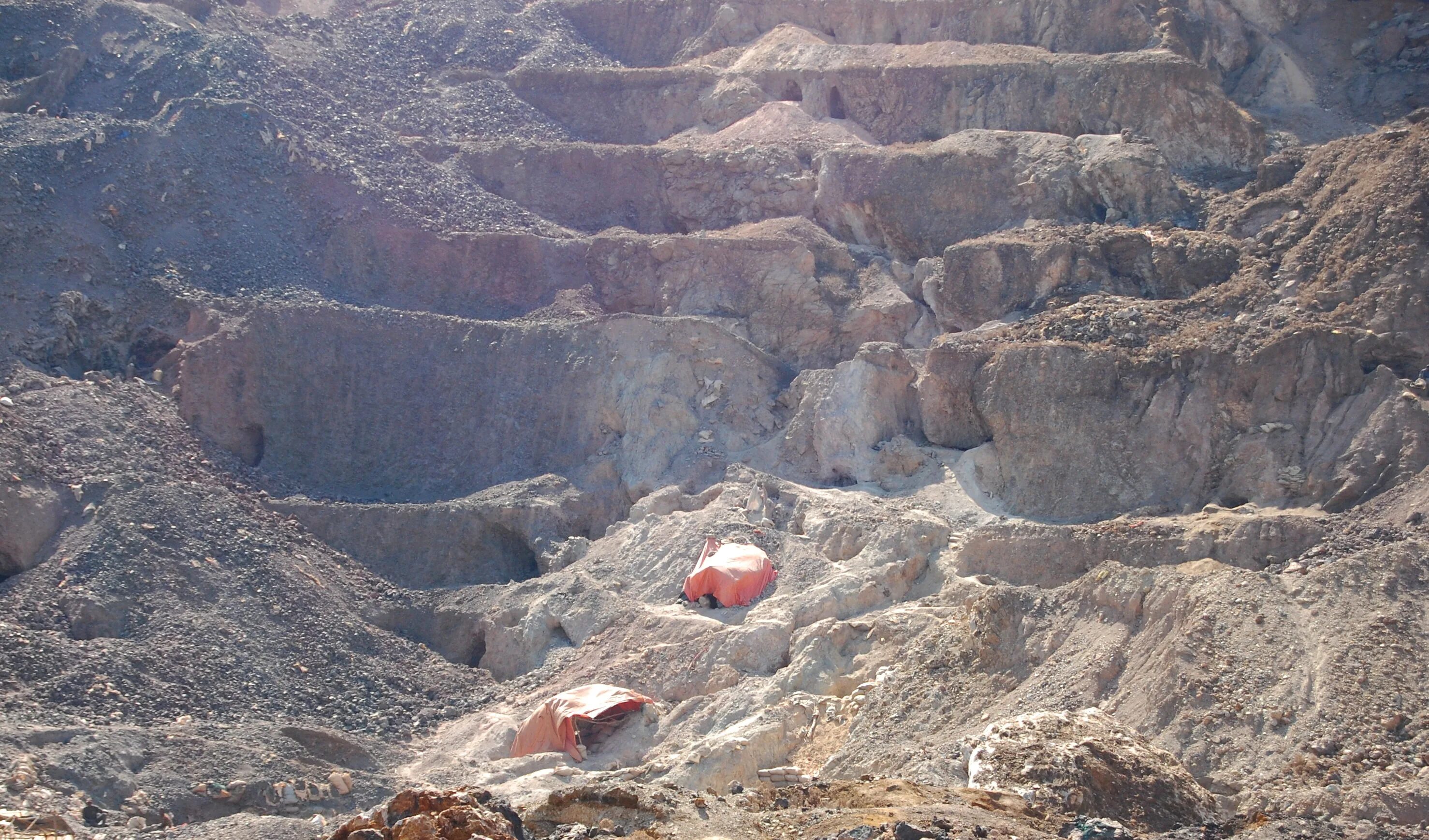 Демократическая Республика Конго карьер кобальта. Кобальт рудник.
