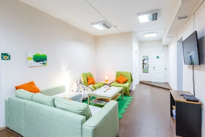 Хостел green point казань. Хостел green point казань. Хостел green point казань. Стойка для хостела. Green point казань хостел.