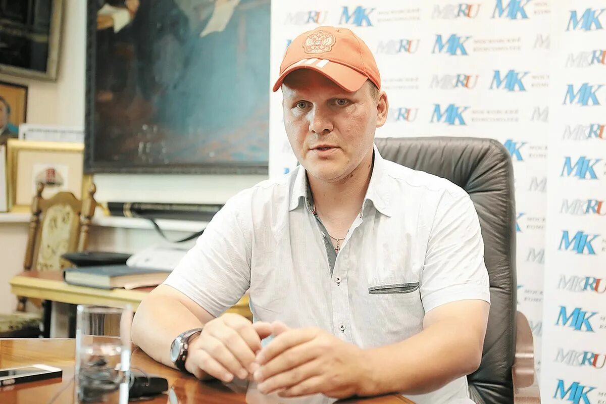 Соломатин футболист. Андрей соломатин футболист. андрей соломатин локомотив. андрей соломатин цска. соломатин андрей юрьевич футболист.