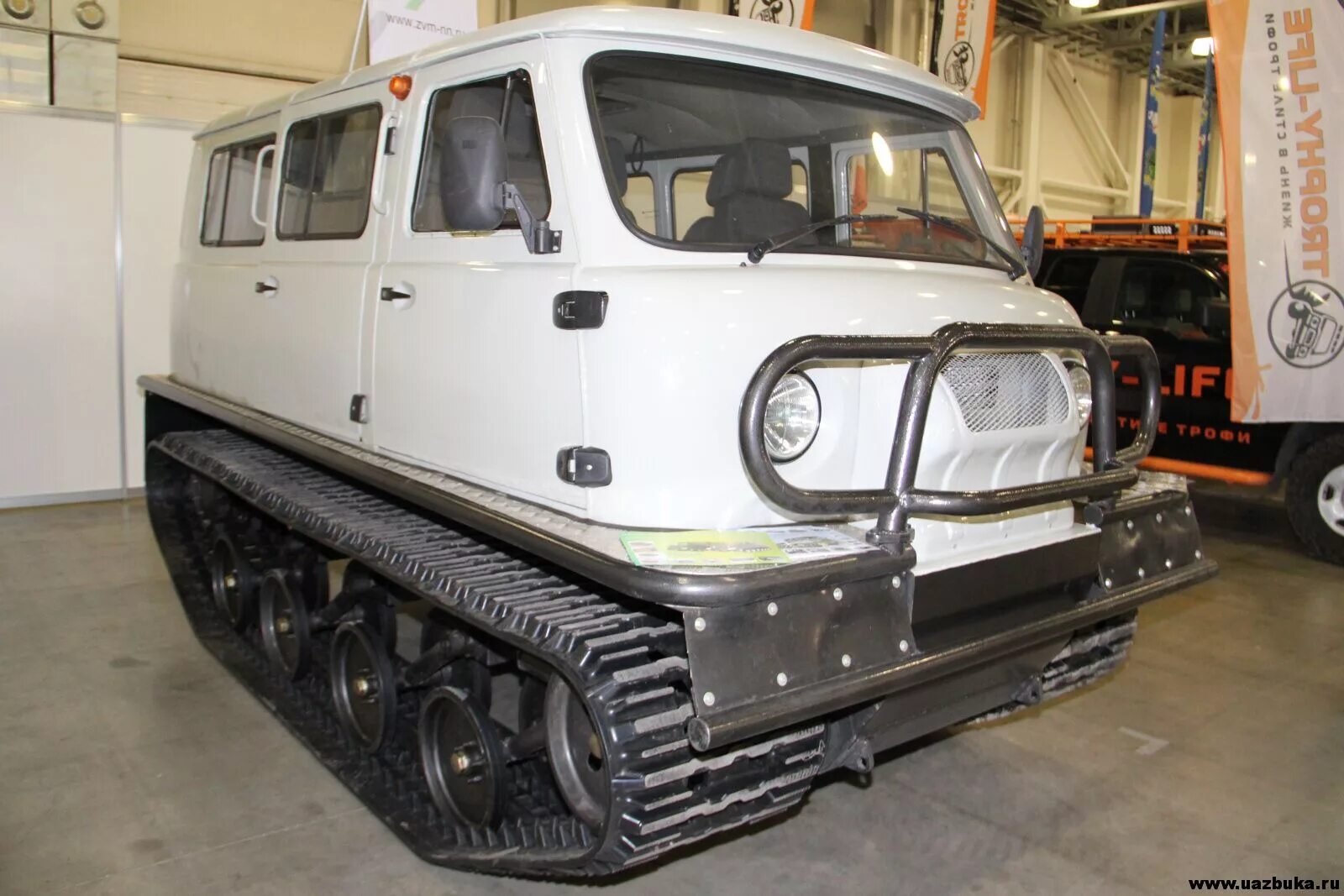 Узола вездеход. Снегоболотоход гусеничный звм-2411 &quot;узола&quot;. вездеход звм-24111 &quot;узола&quot;. узола - вездеходы уаз. вездеход узола звм 2411гп.