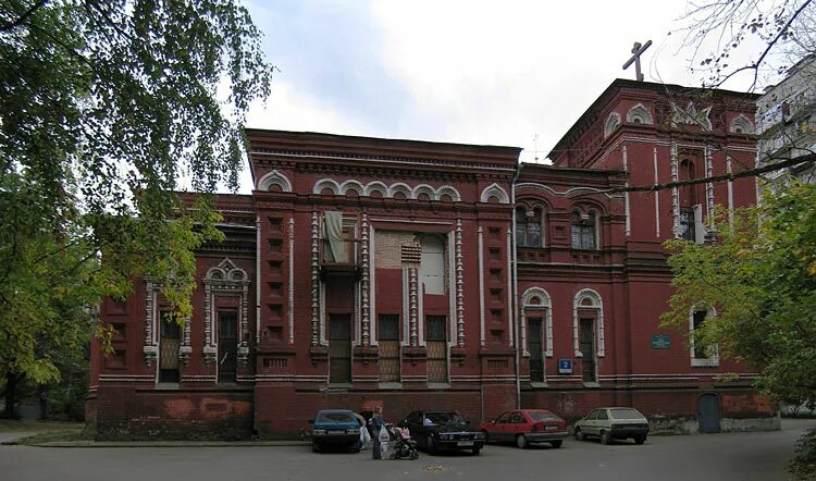 Храм бахрушиных на алексеевской. Храм живоначальной троицы бахрушиных. храм троицы приют бахрушина живоначальной. храм живоначальной троицы алексеевская. храм живоначальной троицы в приюте бахрушиных.