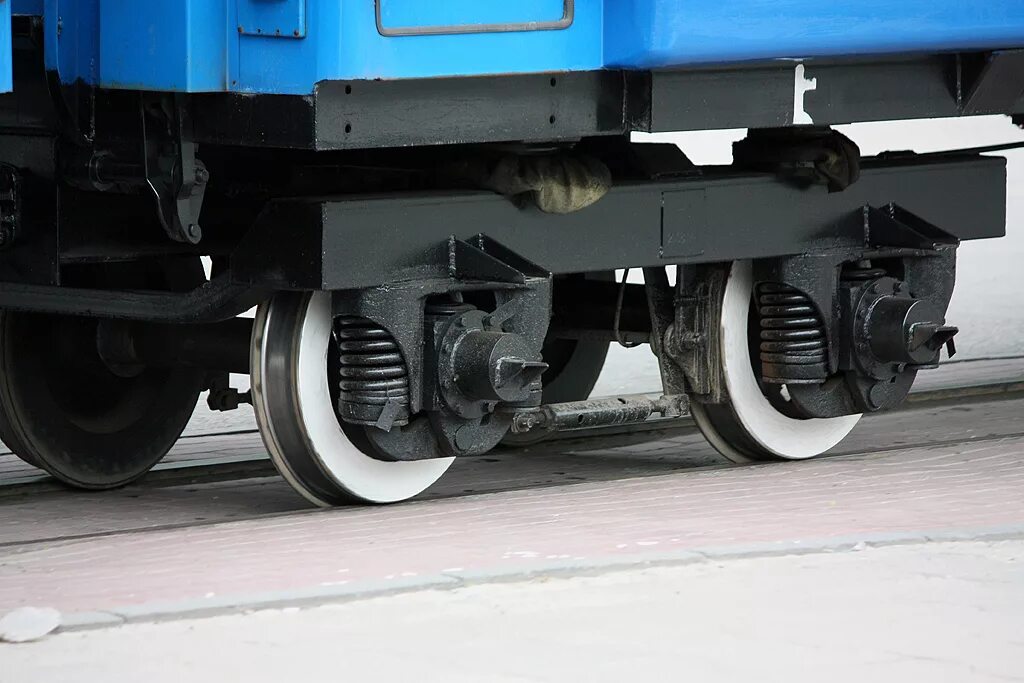 тележка 18100 грузового вагона. тележка грузового вагона +"18-9800". тележка 18-100 цнии-хз. надрессорная балка модели 18-578. тележка грузового вагона 18-2129.