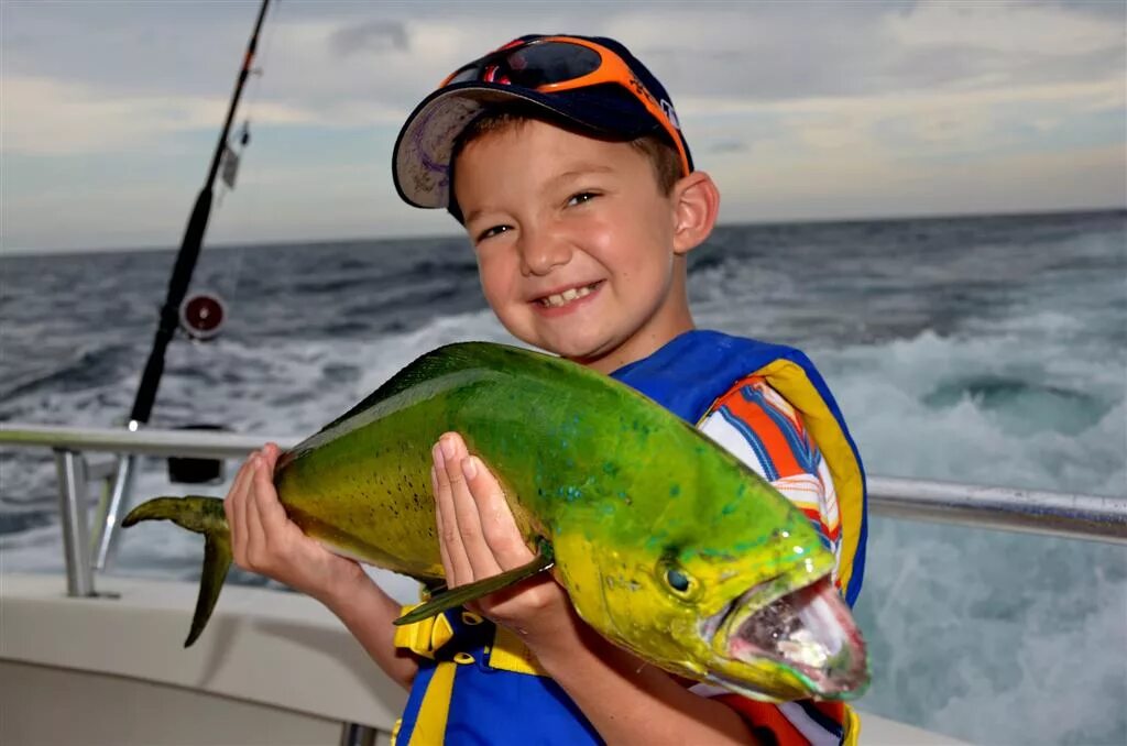 Рыба фэмили. Fisherman Kids. Рыбалка kidstowns океан. Fish фото детский. Fishing trade.