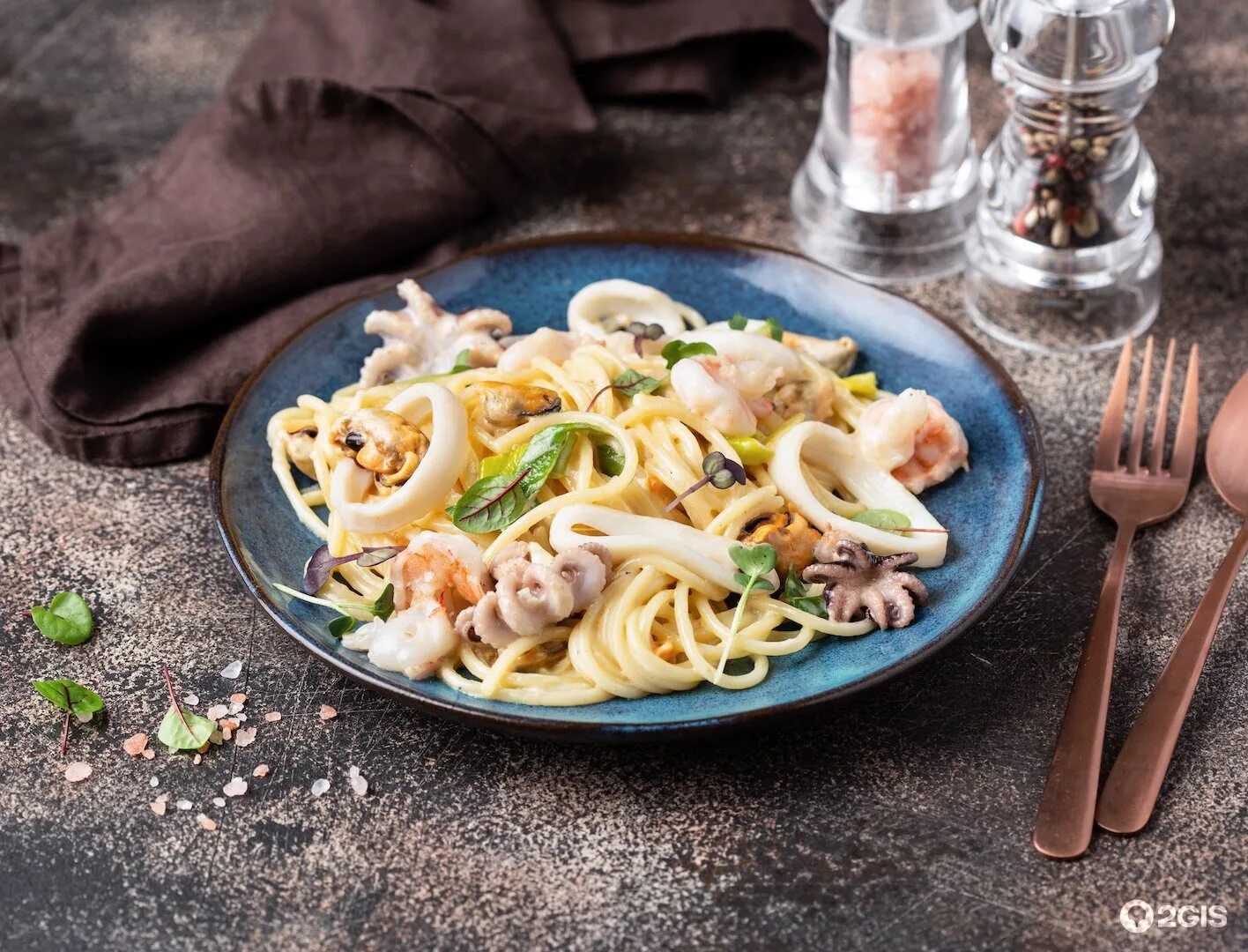 Фетучини с креветками и мидиями. Казаречче по-сицилийски. Пикколо альфредо. Ресторан иль песто. Казаречче по-сицилийски.