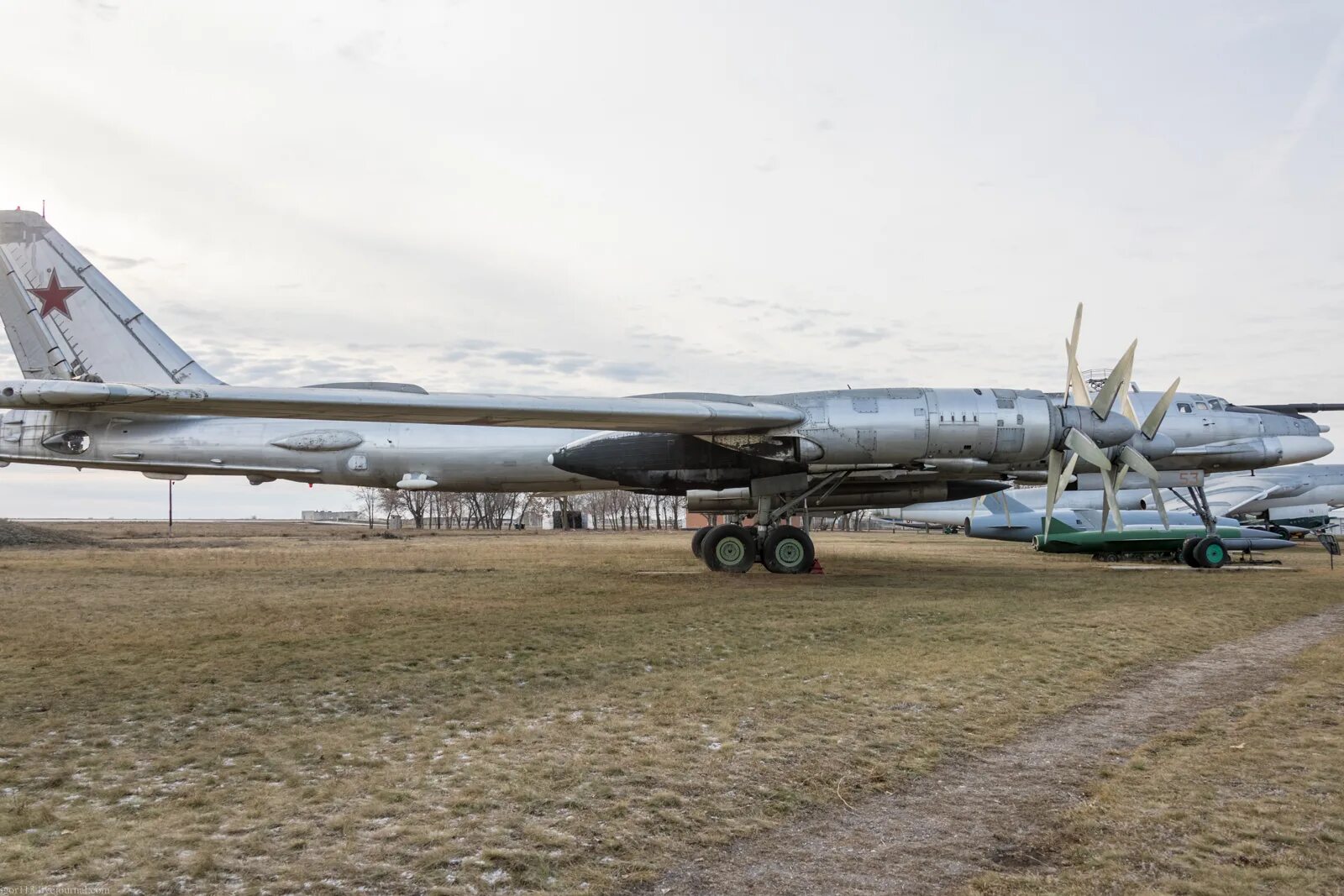 Ту 95 энгельс. Ту-95к-22. Дальняя Авиация Энгельс. Музей дальней авиации Энгельс.