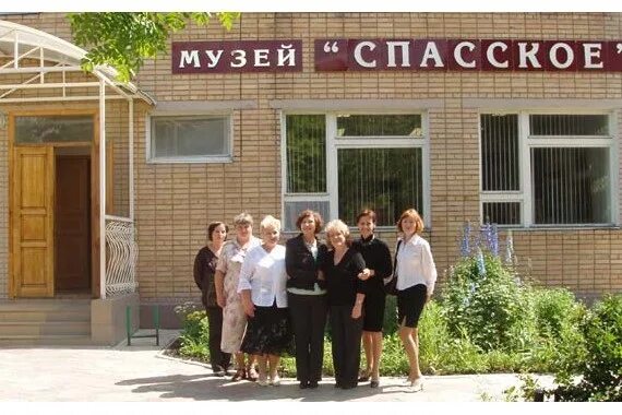 Спасское новомосковский. Село Спасское Тульская область. Музей Спасское имени в.а Стародубцева. Тула музей Спасское.