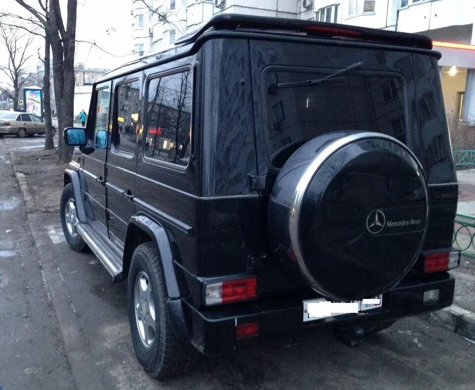 Mercedes g63 amg 2021 без запасного колеса. Mercedes g class 2002. Мерседес g63 без запаски. G class amg фаркоп. Крышка запаски гелендваген.