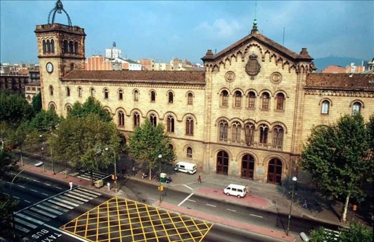 Университет Барселоны Universidad de Barcelona. Барселонский университет, España, Barcelona. Университет Барселоны (UB). Университет Помпеу Фабра Барселона.