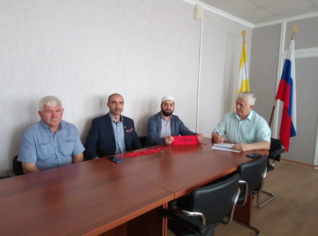 Кизляр магомед юсупович. Электросети кизляр. Электросети кизляр руководитель. Парк дарман в кизляре. Электросети кизляр руководитель.