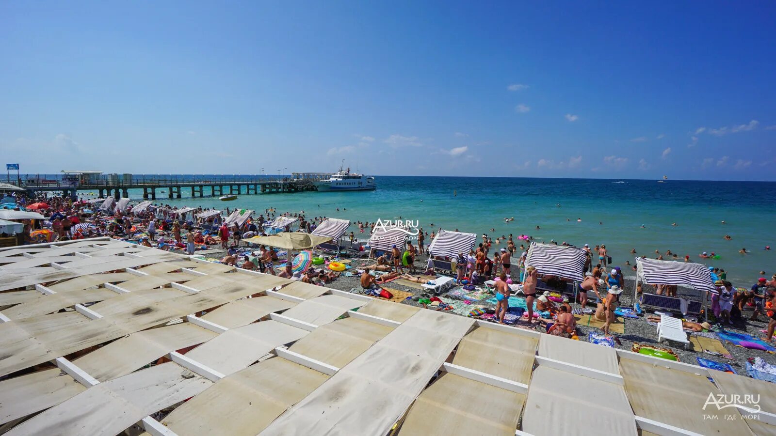 Лазаревское пляж дельфин 2021. Абхазия весной. Пляж калипсо лазаревское. Пляж лоо 2023. Пляж лоо 2023.