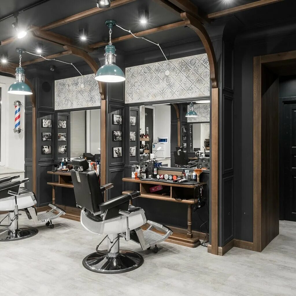 Barbershop московская. Интерьер барбершопа. Барбершоп Port. Мебель для барбершопов. Барбершоп Москва.