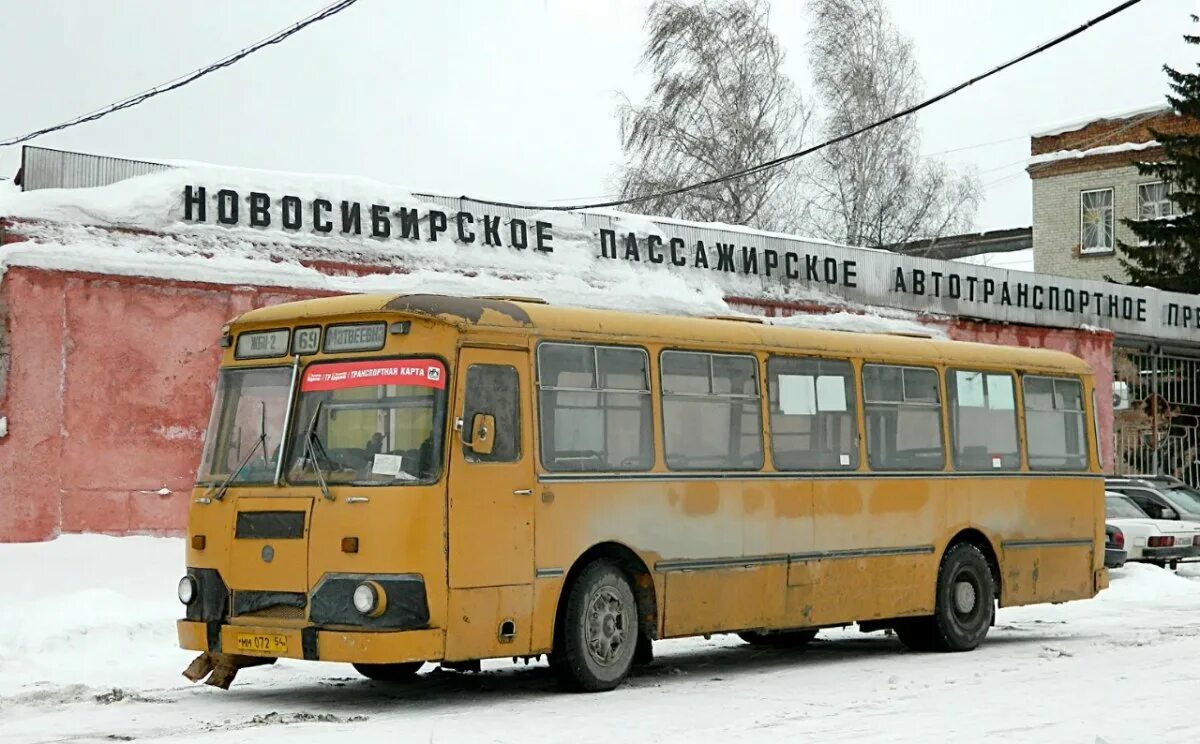 Автобус пятьдесят пятый. ЛИАЗ 677 Новосибирск. ЛИАЗ 677 Новосибирск ПАТП 4. ЛИАЗ 677 2000. ЛИАЗ 677 Троицк.