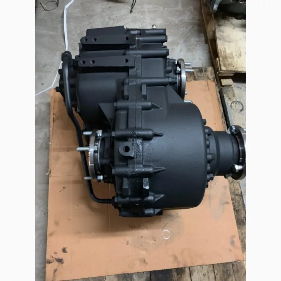 Раздаточная коробка КАМАЗ ZF vg1600/300. Раздаточная коробка ZF VG 2000/300. Коробка раздаточная ZF Friedrichshafen ZF Steyr vg1600/300. Коробка раздаточная ZF КАМАЗ 6520.