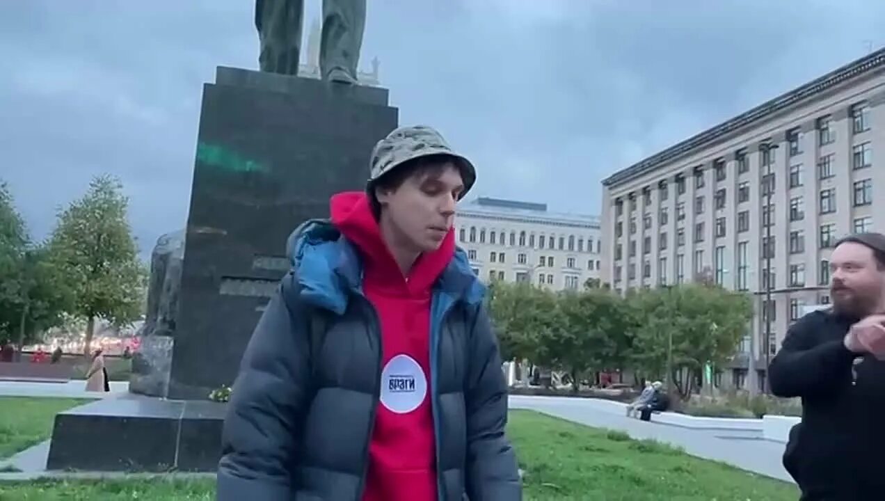 Стихотворение о войне. Александр бастрыкин. Стихи камардина о донбассе. Артем камардин изнасилов. Стихи камардина о донбассе.