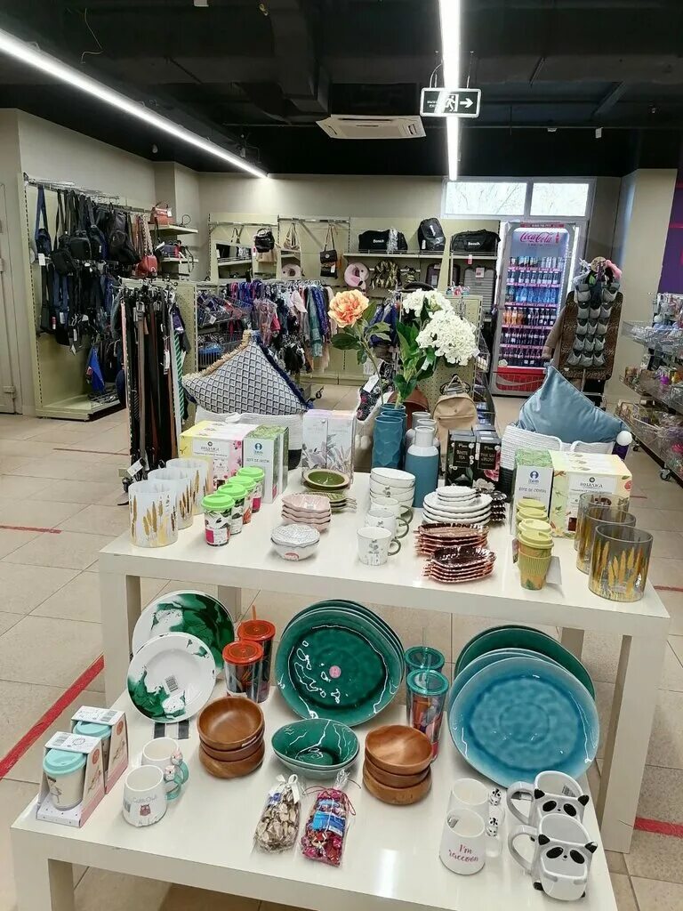 фамилия магазин. магазин фамилия в туле. магазин фамилия в туле. магазин фамилия тульская. Familia магазин одежды.