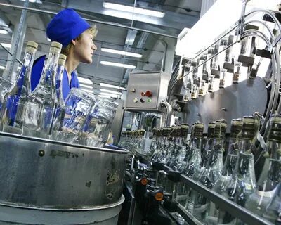 Фирма сокращает производство