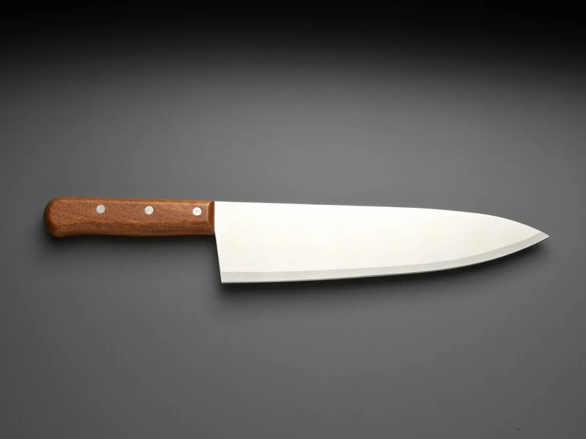 Острые кухонные ножи. Кухонный нож. Кухонный нож сбоку. Острый кухонный нож. Боевой кухонный нож.