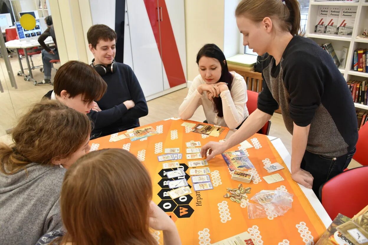 Издательства настольных игр. Поклонников настольных игр. издательство настольных игр. игротека уличных игр. издательство настольных игр мир хобби.