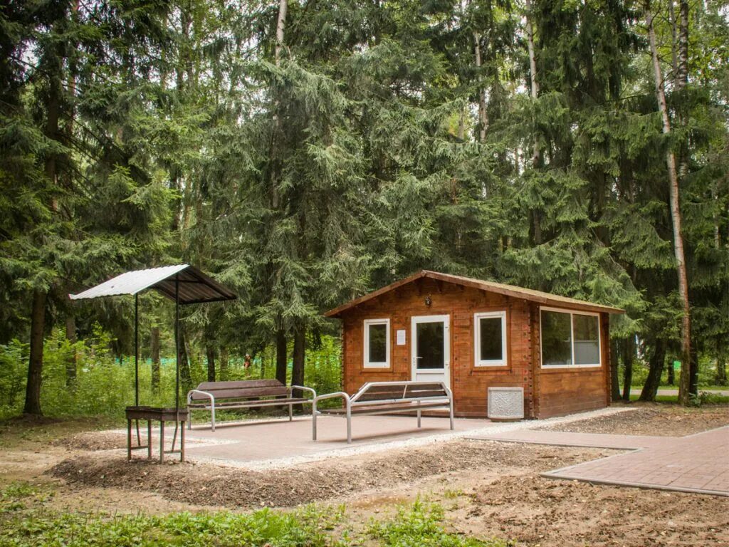 Парк отель партизан брянск. Барбекю двор новосибирск тульская 1. Мистолово (ленинградская область) охта парк. Аренда домики в парке. Аренда домики в парке.