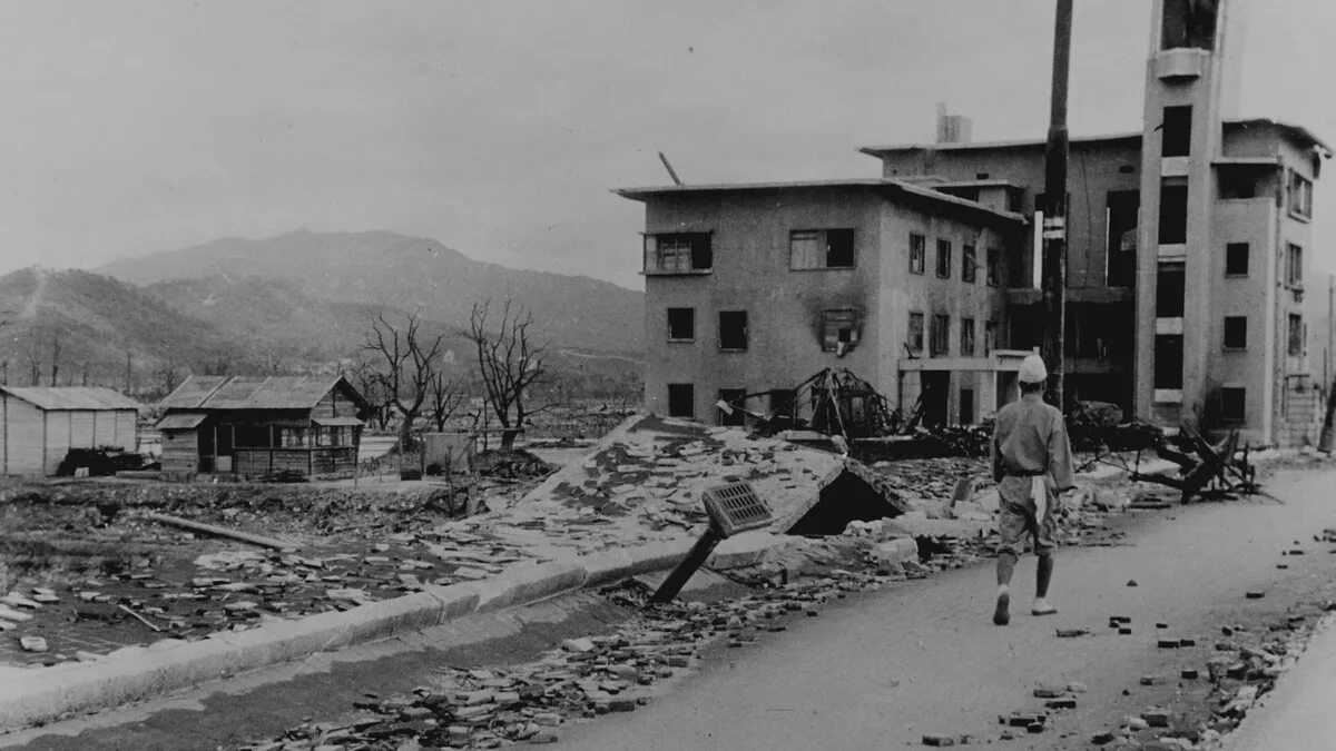 Разрушения от ядерного взрыва. Япония 1945 Хиросима и Нагасаки. Хиросима город в Японии 1945.