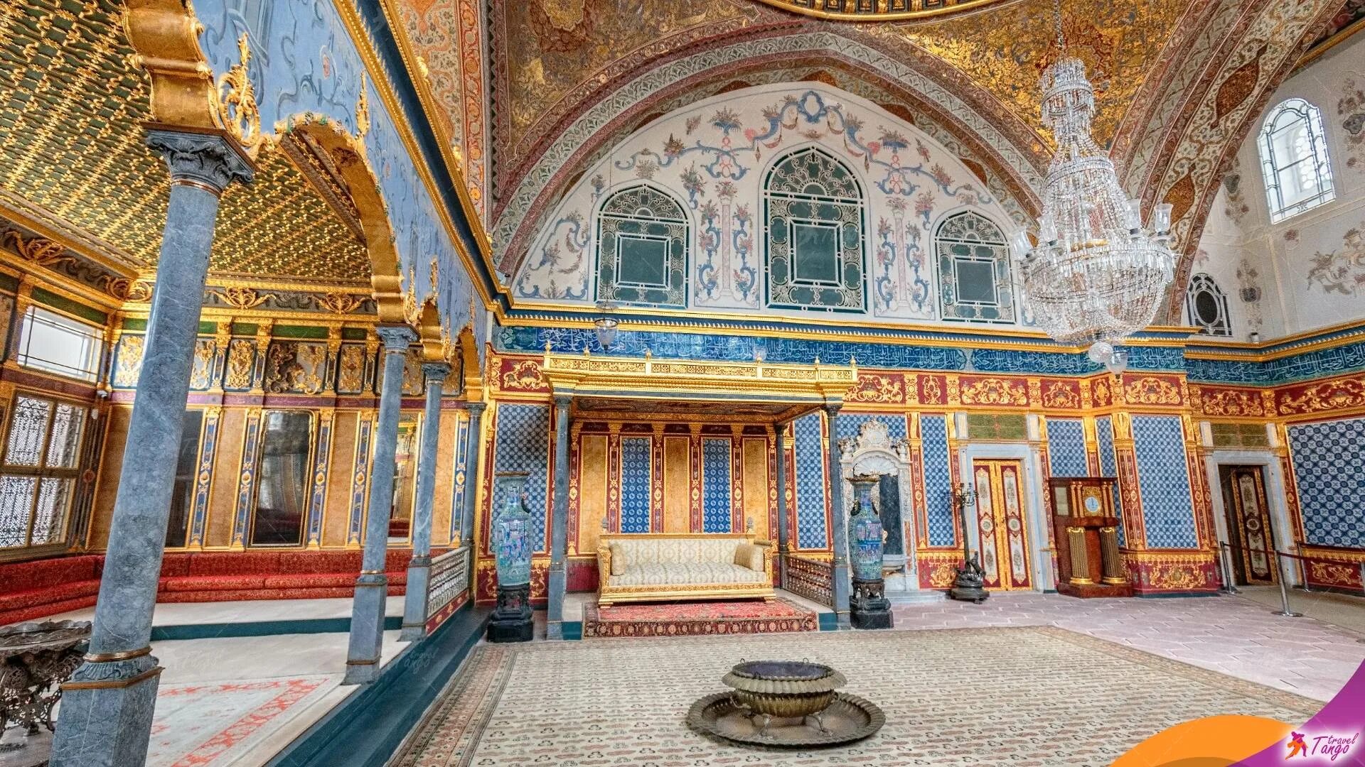 Где жили султаны. Дворец Топкапы в Стамбуле. Турция дворец Султана Сулеймана. Дворец в Топкапы Султана.