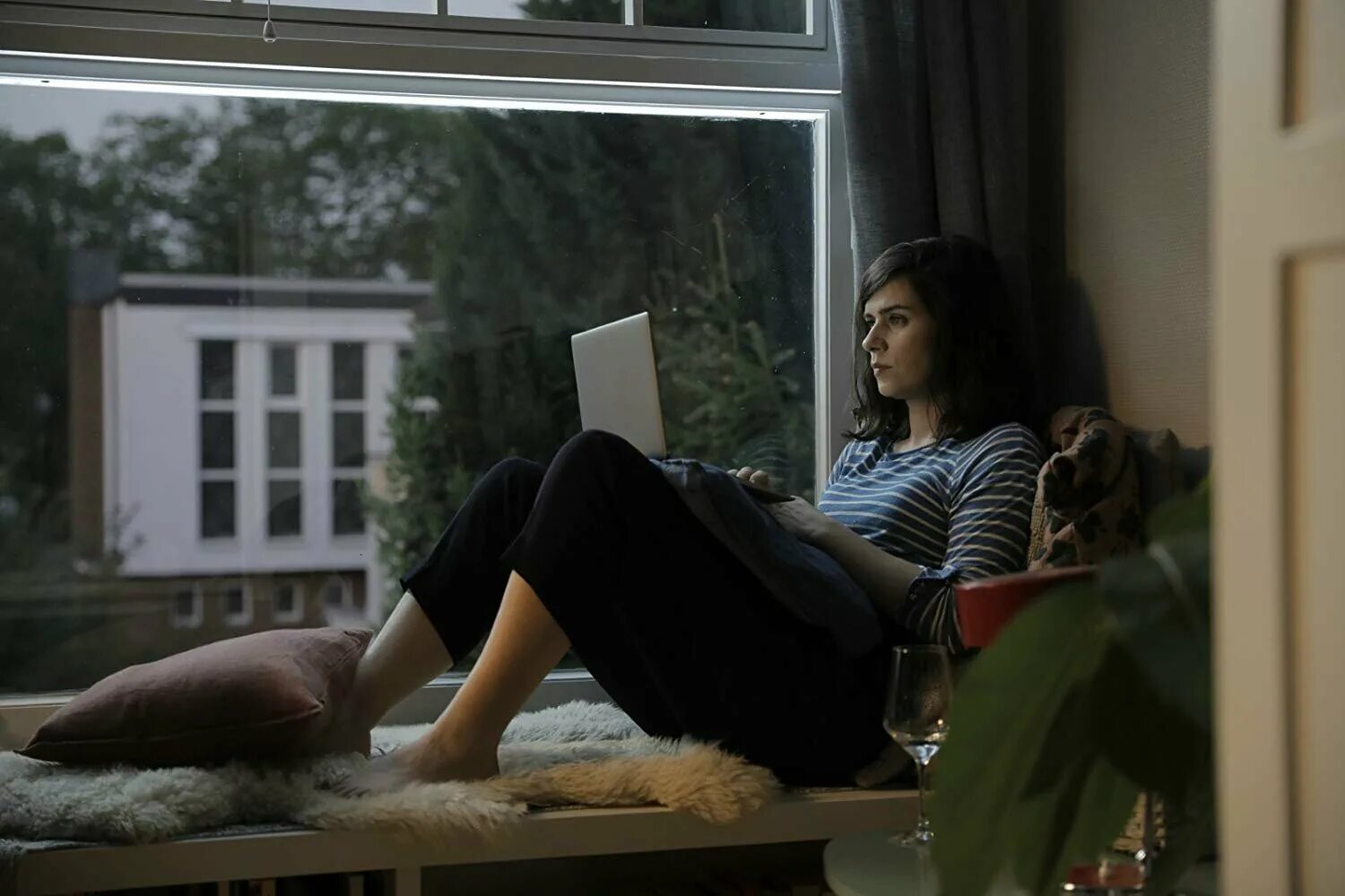 Любовь между строк трейлер. Любовь между строк 2020. Любовь между строк трейлер. Фильм любовь между строк 2019 германия. Между строк фильм 2020.