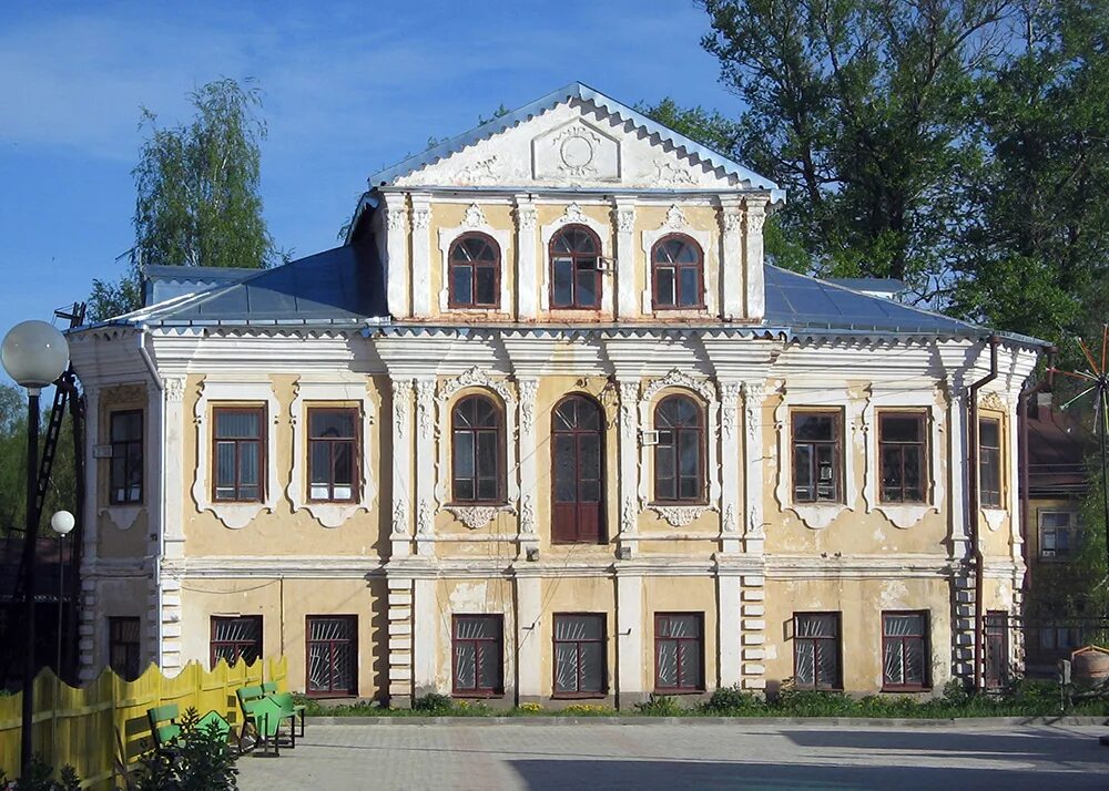 Здания великого устюга. Здания великого устюга. Усадьба шилова великий устюг. Дом купца шилова великий устюг. Здания великого устюга.