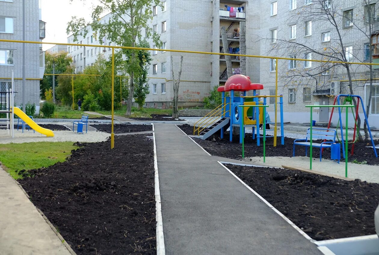 Аренда придомовая территория многоквартирного дома. Благоустройство территории клумбы. Аренда придомовая территория многоквартирного дома. Аренда придомовая территория многоквартирного дома. Аренда придомовая территория многоквартирного дома.