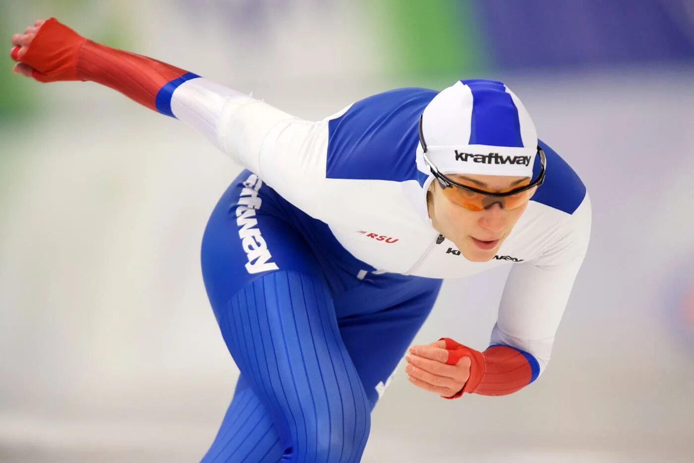 яхта конькобежец 4 буквы