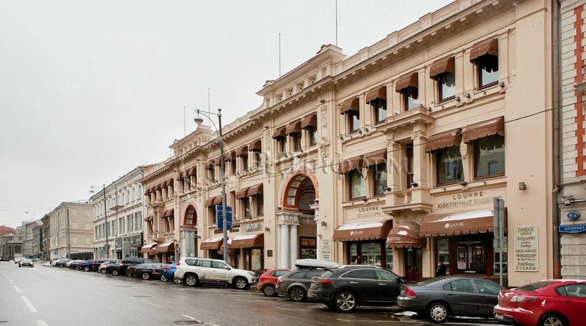 Пассаж аренда. Петровский Пассаж, Москва, улица Петровка, 10 парковка. Петровский Пассаж Москва. Петровский Пассаж 1950. Петровский Пассаж, Москва, улица Петровка, 10 есть внутренняя парковка?.